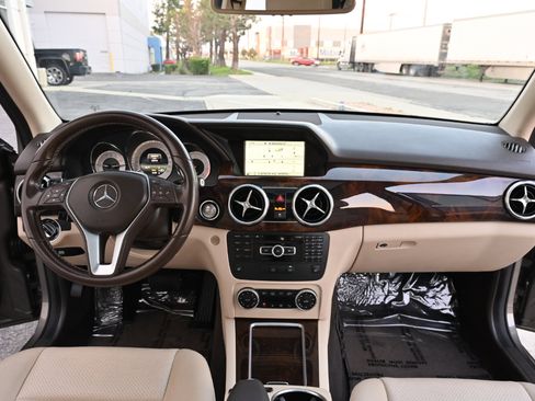 Used 2014 Mercedes-Benz GLK 350 2WD image 11