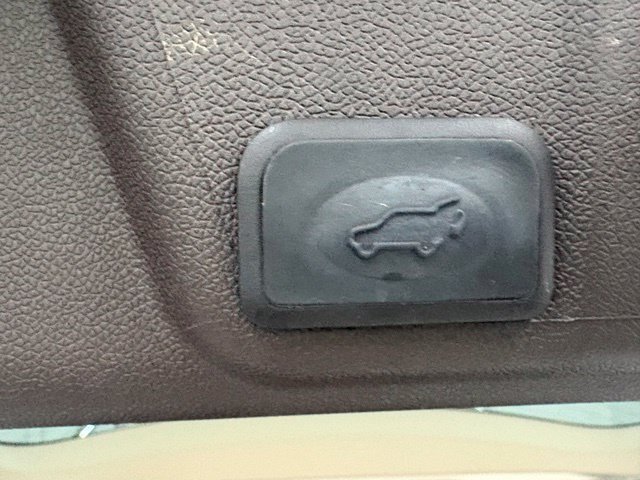 Used 2016 Buick Enclave Leather FWD image 10