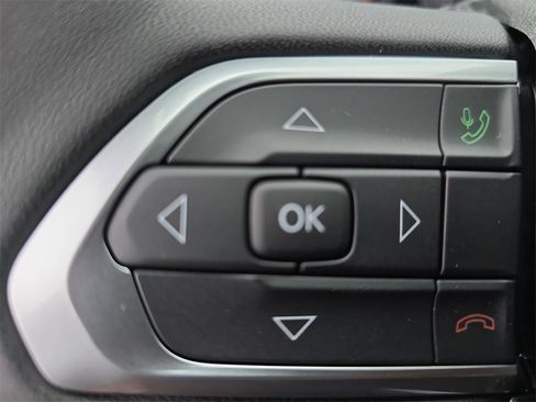 New 2026 Jeep Compass Latitude image 17