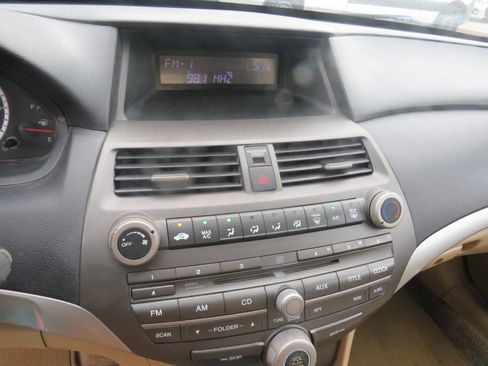 Used 2011 Honda Accord LX-P image 15