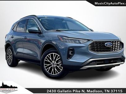 Used 2024 Ford Escape SE w/ Class II Trailer Tow Package