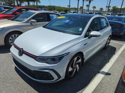 Certified 2023 Volkswagen GTI SE FWD image 5