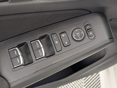 Used 2023 Honda Civic EX image 10