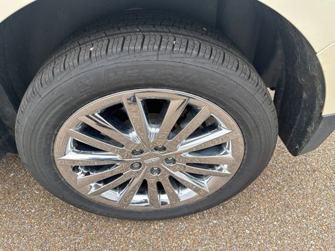Used 2014 Lincoln MKX FWD w/ Equipment Group 102A image 11