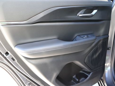 New 2026 Jeep Grand Cherokee Laredo X image 17