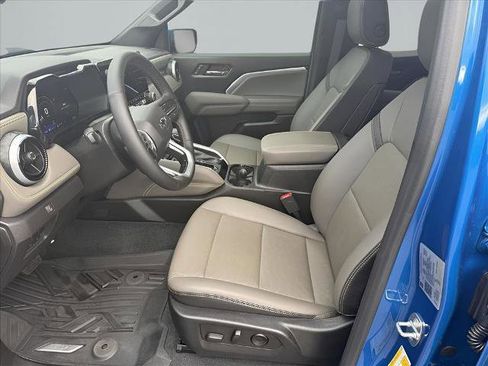 Used 2023 Chevrolet Colorado ZR2 w/ ZR2 Convenience Package III image 18