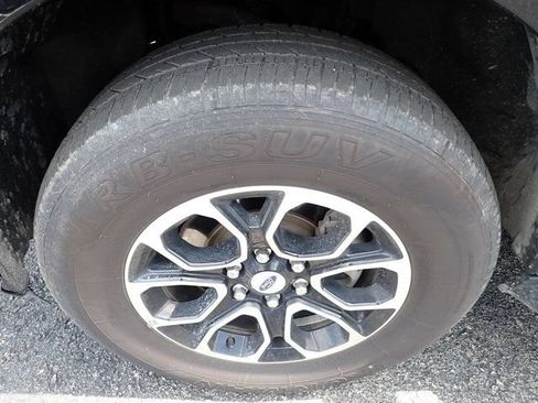 Used 2024 Ford Expedition XLT AWD/4WD image 10