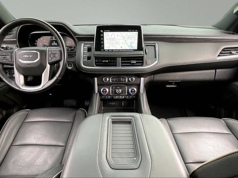 Used 2022 GMC Yukon XL SLT w/ SLT Luxury Package AWD/4WD image 14