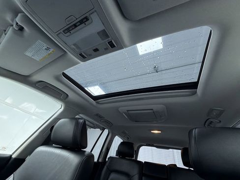 Used 2015 Toyota Land Cruiser AWD/4WD image 8