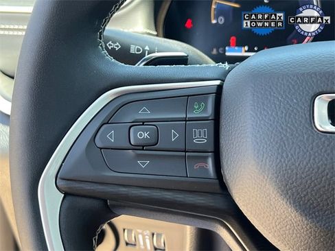 Certified 2025 Jeep Grand Cherokee Laredo X image 32