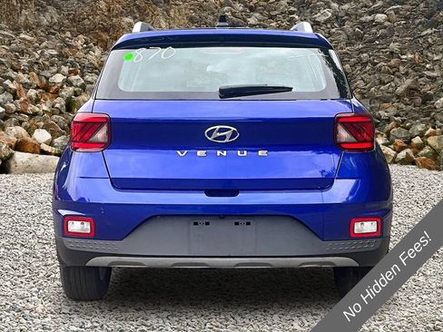 Used 2021 Hyundai Venue SEL FWD image 4