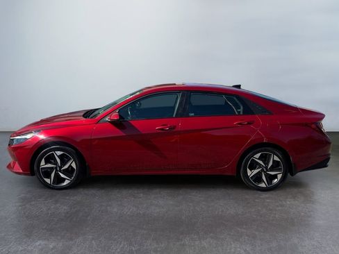 Used 2023 Hyundai Elantra SEL w/ Convenience Package FWD image 8