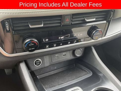 Used 2021 Nissan Rogue SV AWD/4WD image 31