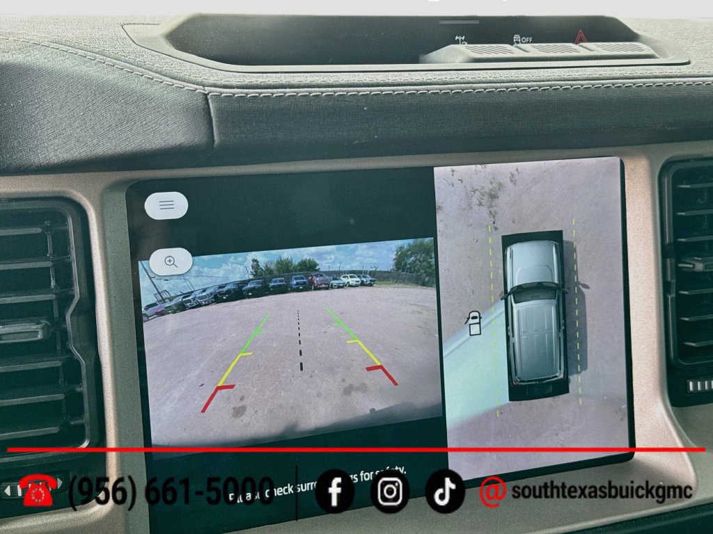 Used 2025 Ford Bronco Outer Banks AWD/4WD image 18