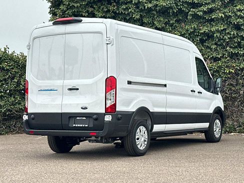 New 2025 Ford E-Transit 350 image 4