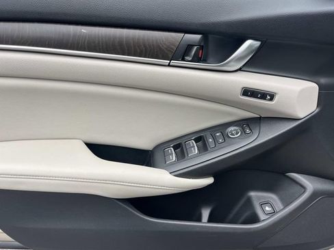 Used 2018 Honda Accord EX-L image 27
