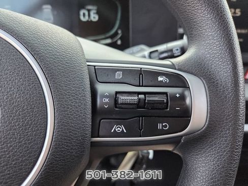 Used 2025 Kia Sportage LX FWD image 25