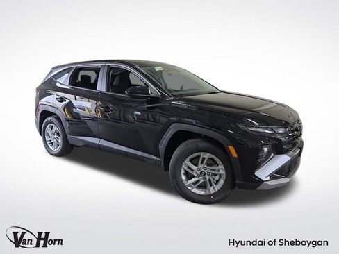 New 2026 Hyundai Tucson SE image 1