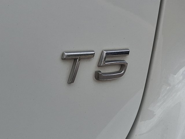 Used 2016 Volvo XC60 T5 Premier FWD image 24