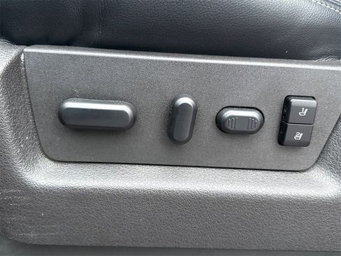 Used 2013 Ford F150 Lariat w/ Luxury Equipment Group image 21