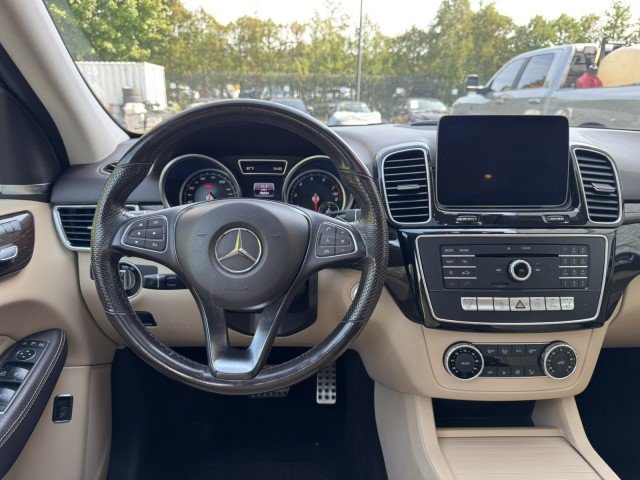 Used 2019 Mercedes-Benz GLE 400 4MATIC image 26