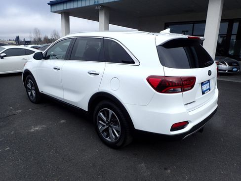 Used 2019 Kia Sorento EX w/ EX Touring Package image 3