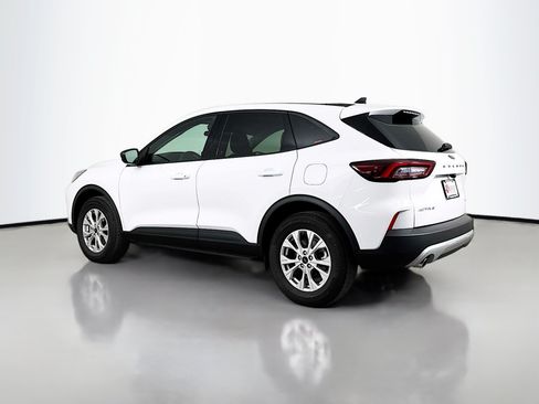 Used 2025 Ford Escape Active AWD/4WD image 5