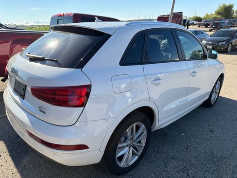 Used 2018 Audi Q3 2.0T Premium w/ Convenience Package AWD/4WD image 4