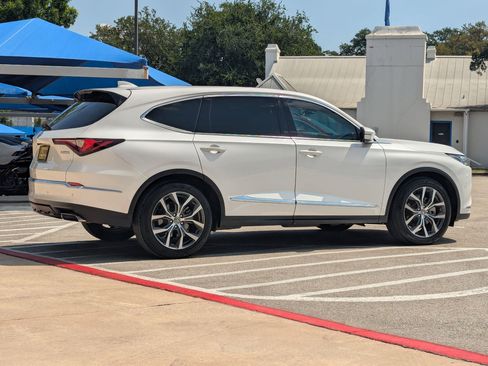 Used 2023 Acura MDX FWD w/ Technology Package image 4