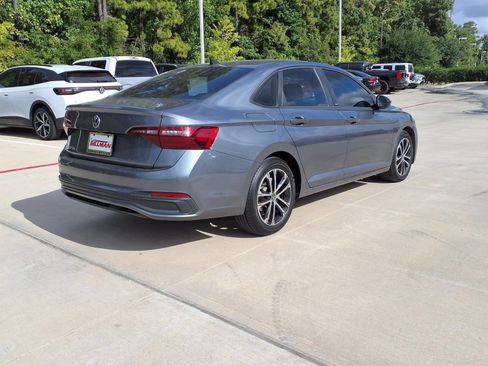 Used 2023 Volkswagen Jetta Sport FWD image 4