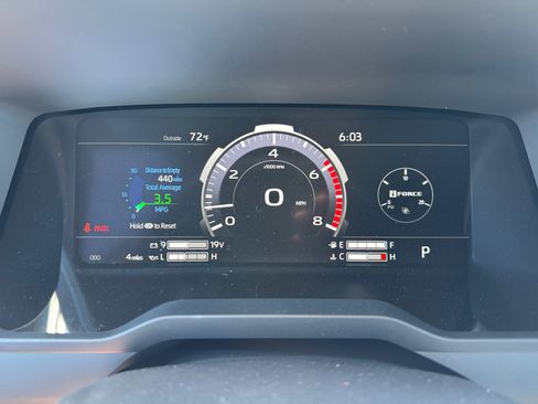 New 2026 Toyota Tundra Limited AWD/4WD image 32