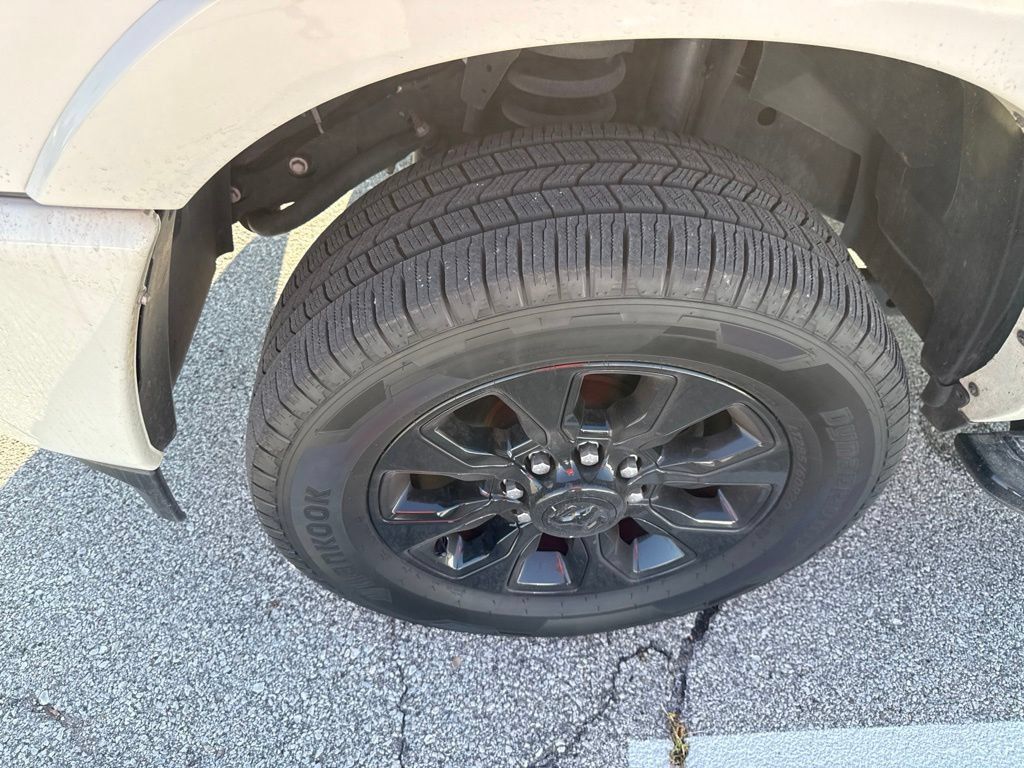 Used 2023 RAM 3500 Limited AWD/4WD image 3