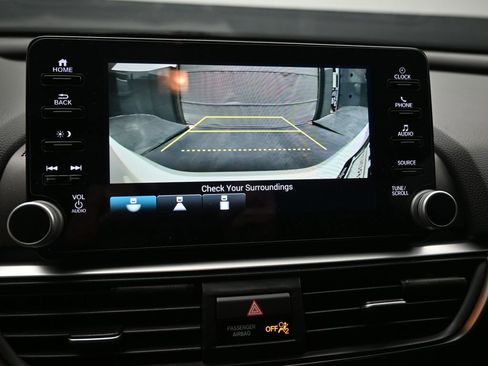 Used 2021 Honda Accord Sport image 4