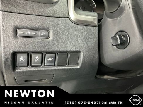 Used 2017 Nissan Murano Platinum w/ Platinum Technology Package FWD image 31