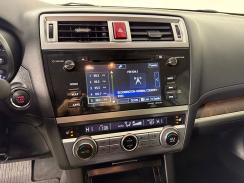 Used 2017 Subaru Outback 2.5i Limited image 17