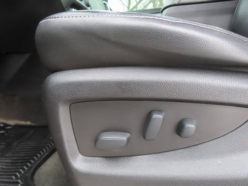 Used 2018 Chevrolet Silverado 1500 LTZ Z71 image 6