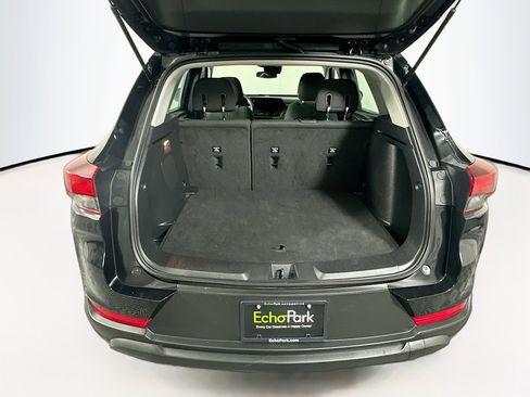 Used 2024 Chevrolet TrailBlazer LS image 28