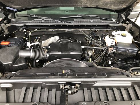 Used 2022 Chevrolet Silverado 2500 Custom w/ Custom Convenience Package AWD/4WD image 3