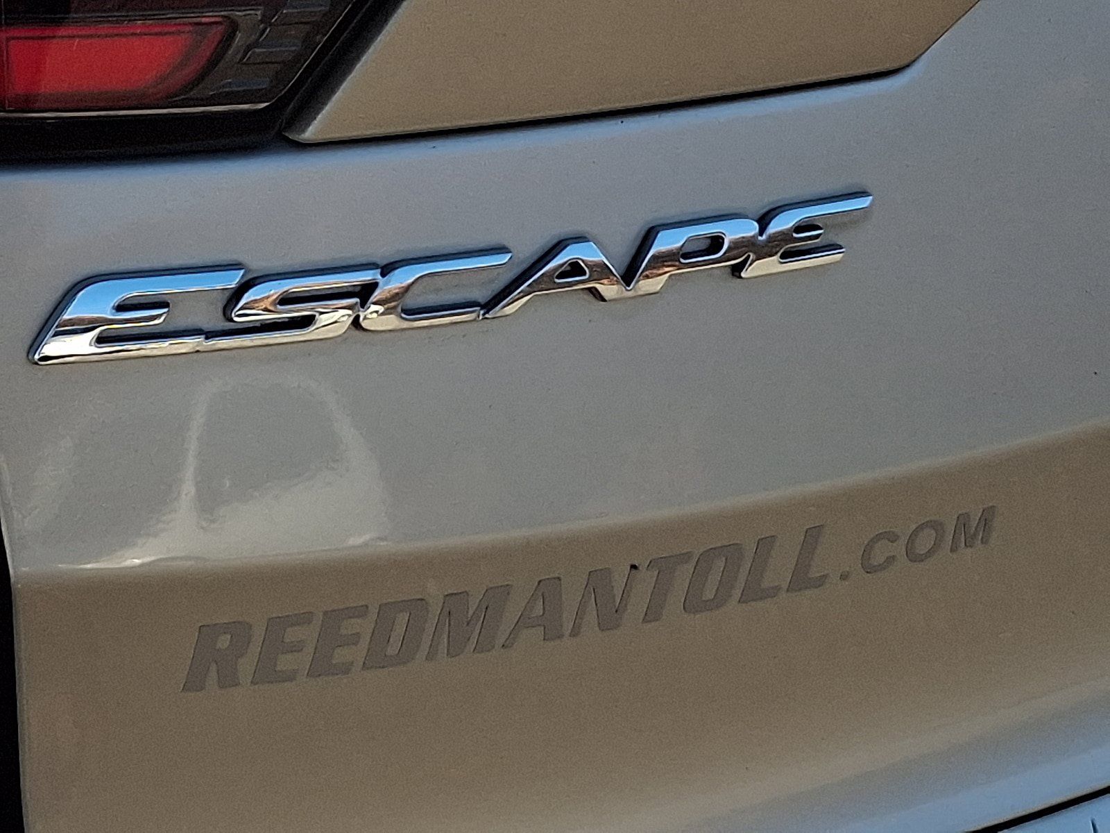 Used 2017 Ford Escape Titanium FWD image 33