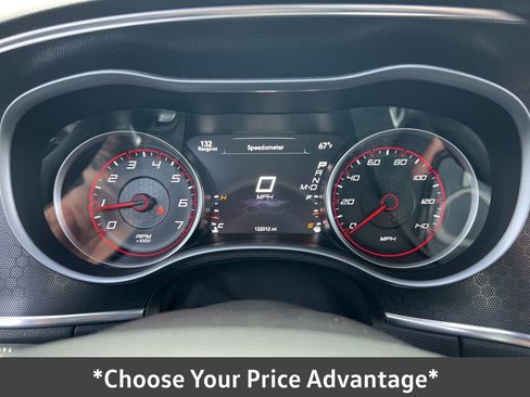 Used 2015 Dodge Charger SXT image 42