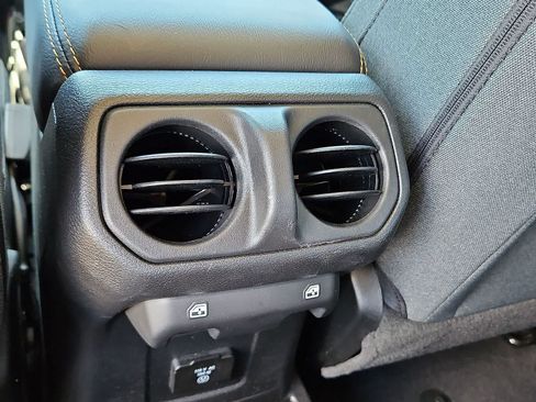 Used 2025 Jeep Wrangler Unlimited Sahara w/ Safety Group AWD/4WD image 26