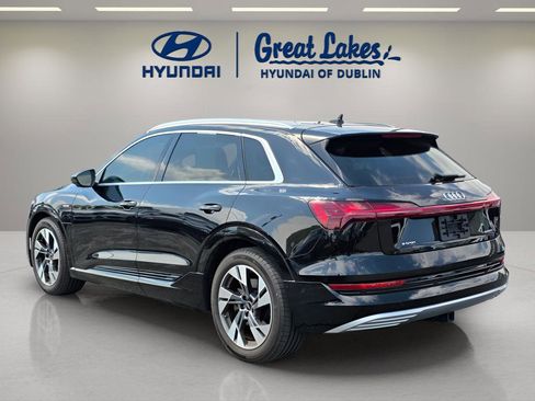 Used 2022 Audi e-tron Premium Plus AWD/4WD image 3
