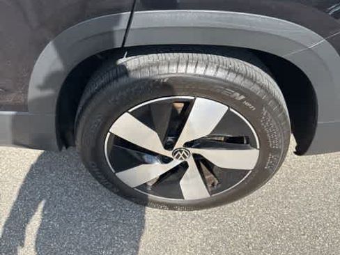 Certified 2024 Volkswagen Taos S AWD/4WD image 8