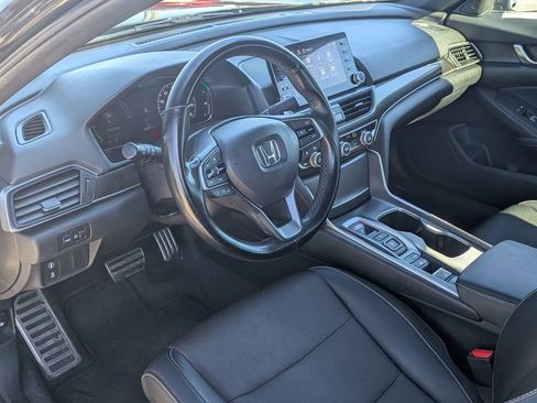 Used 2022 Honda Accord Sport image 13