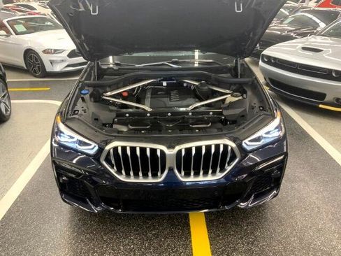 Used 2022 BMW X6 xDrive40i w/ M Sport Package image 39