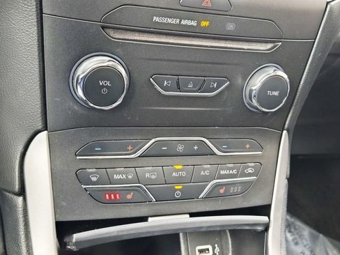 Used 2018 Ford Edge SEL w/ Equipment Group 201A image 28