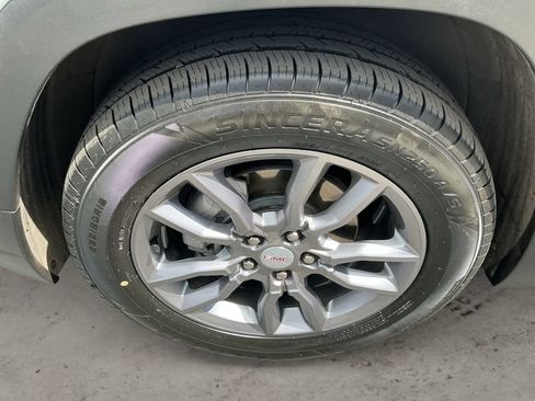 Used 2022 GMC Terrain SLT AWD/4WD image 9