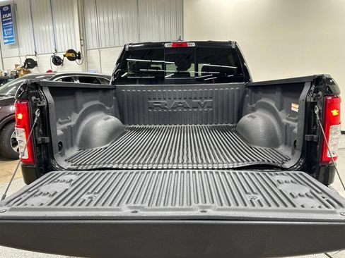 Used 2023 RAM 1500 Big Horn AWD/4WD image 28