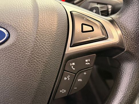 Used 2019 Ford Fusion SE image 25