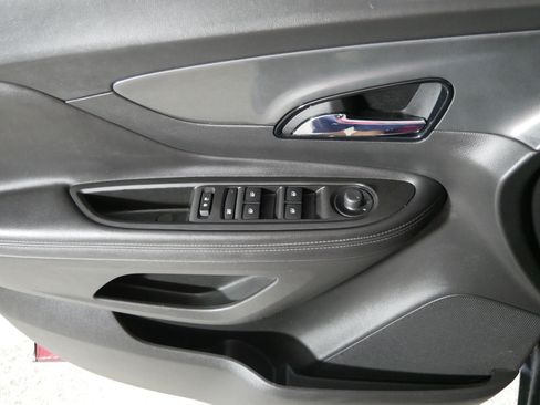 Used 2018 Buick Encore Preferred AWD/4WD image 19